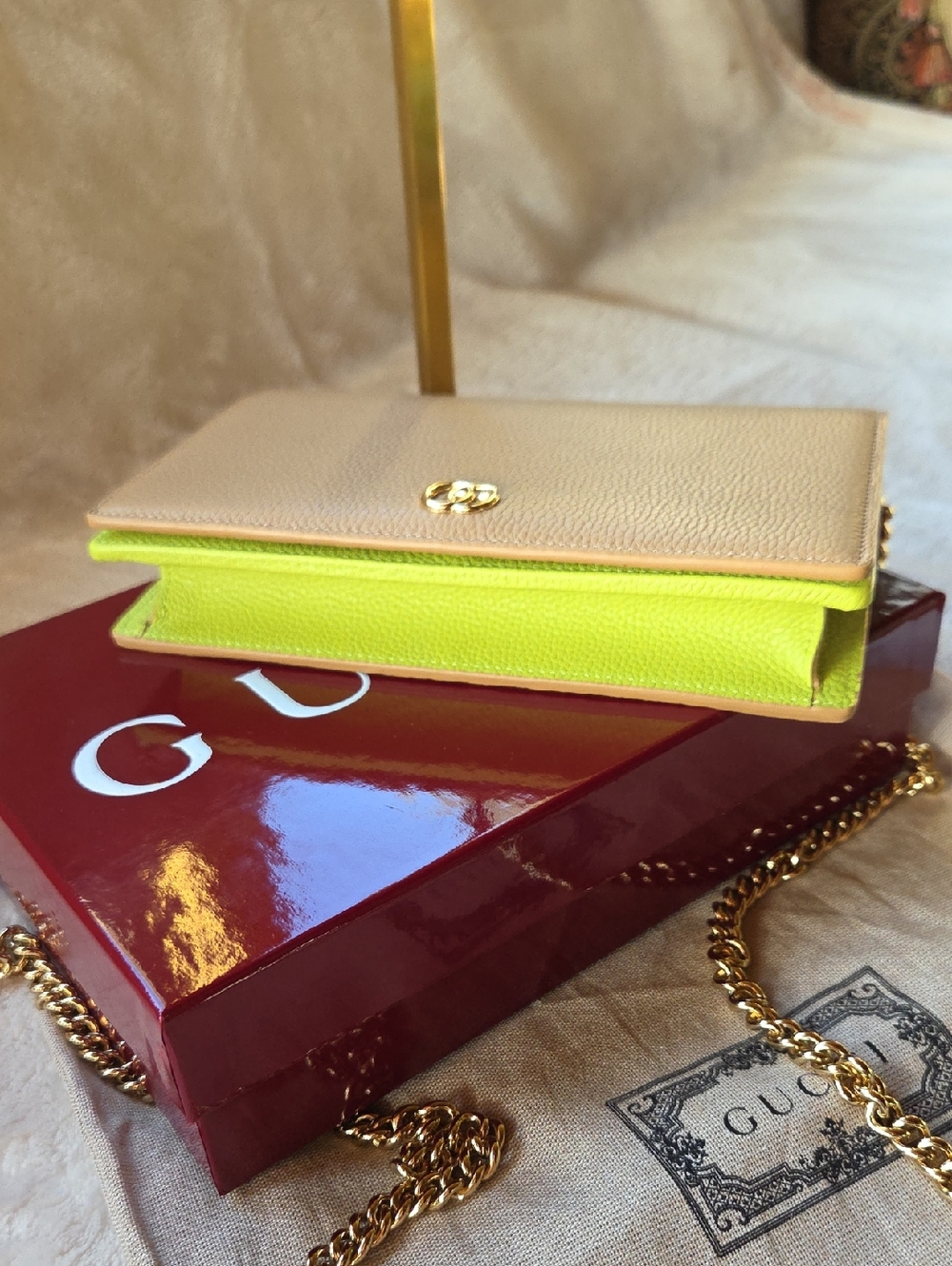 Gucci Bi-Color Marmont Wallet On Chain - Picture 7 of 9